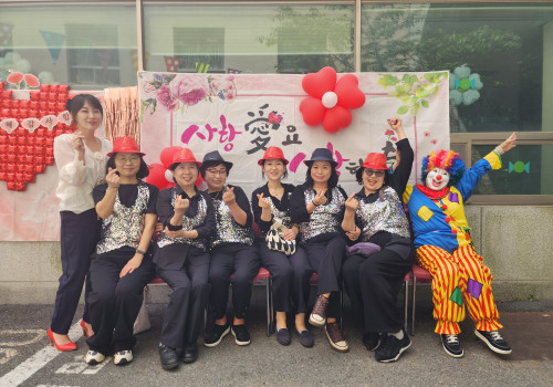 오카리나동아리 어버이날 봉사활동 실시(평화노인요양원)
